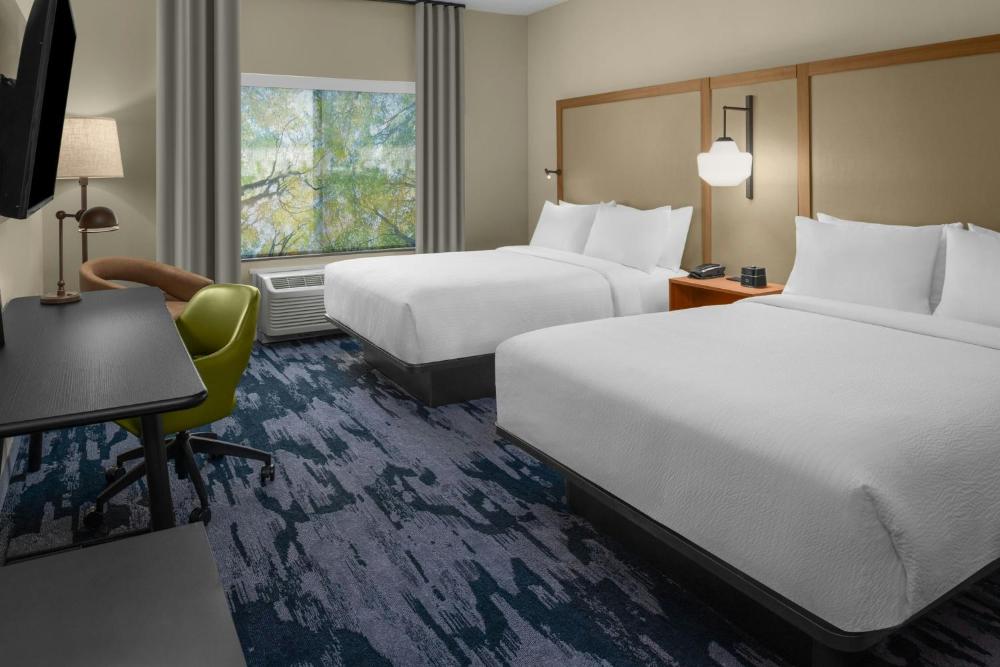 Queen Room with Two Queen Beds interior